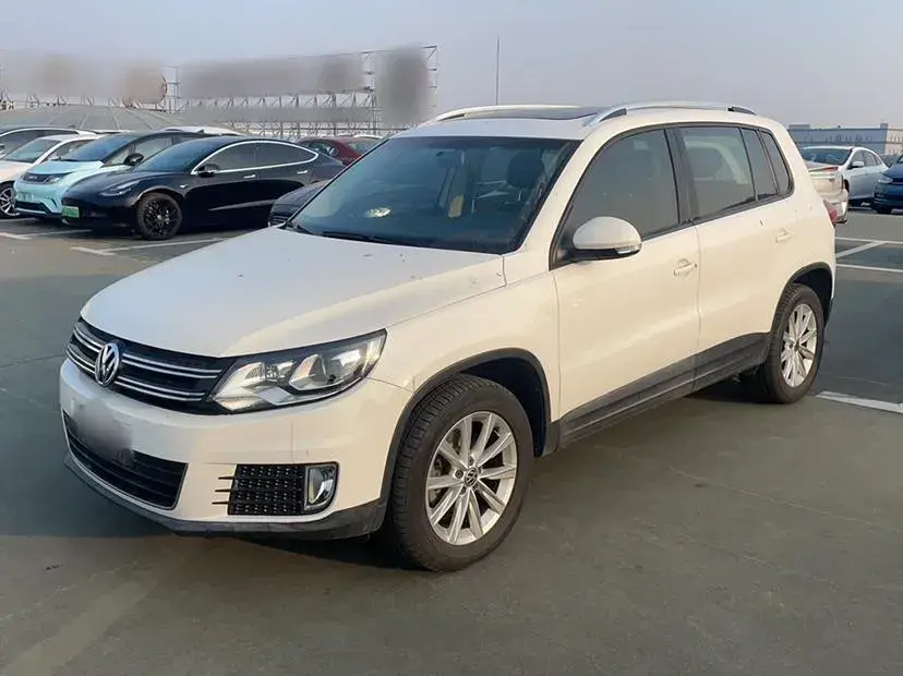 2015 Volkswagen Tiguan 1.8T 160HP L4 6MT