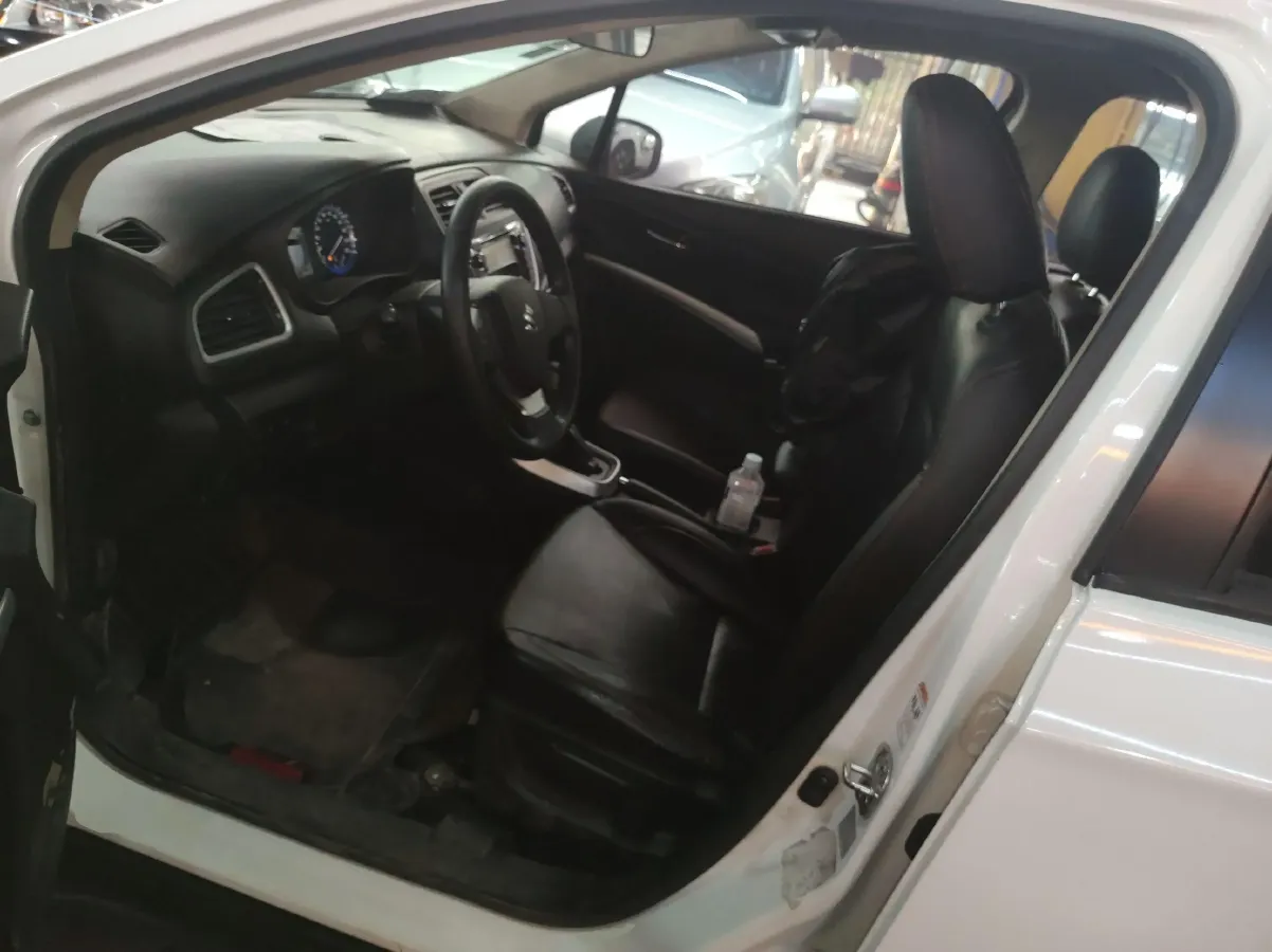 2014 Suzuki S-cross 1.6L 122HP L4 CVT,autocango,china used car exporter,china ev exporter,chinese used car exporter,chinese used ev exporter