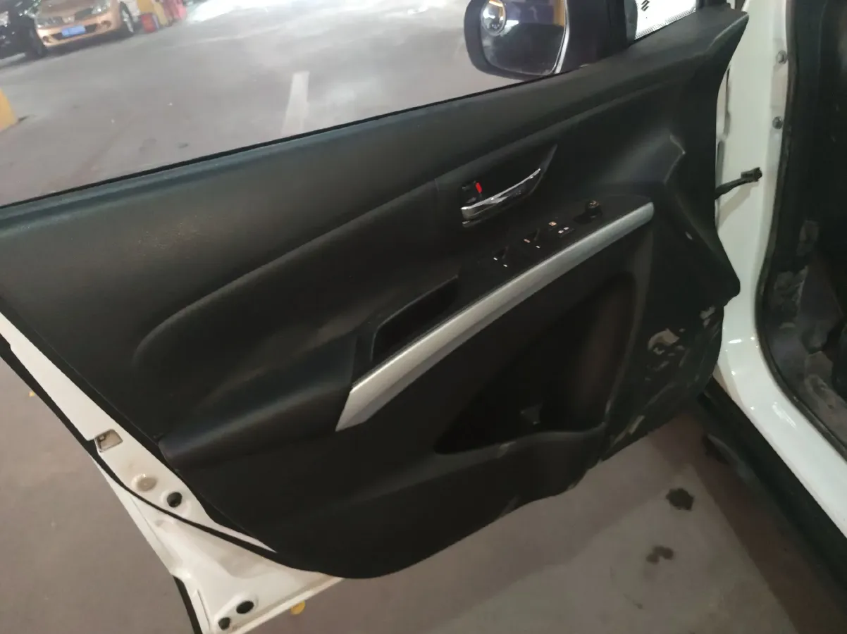 2014 Suzuki S-cross 1.6L 122HP L4 CVT,autocango,china used car exporter,china ev exporter,chinese used car exporter,chinese used ev exporter