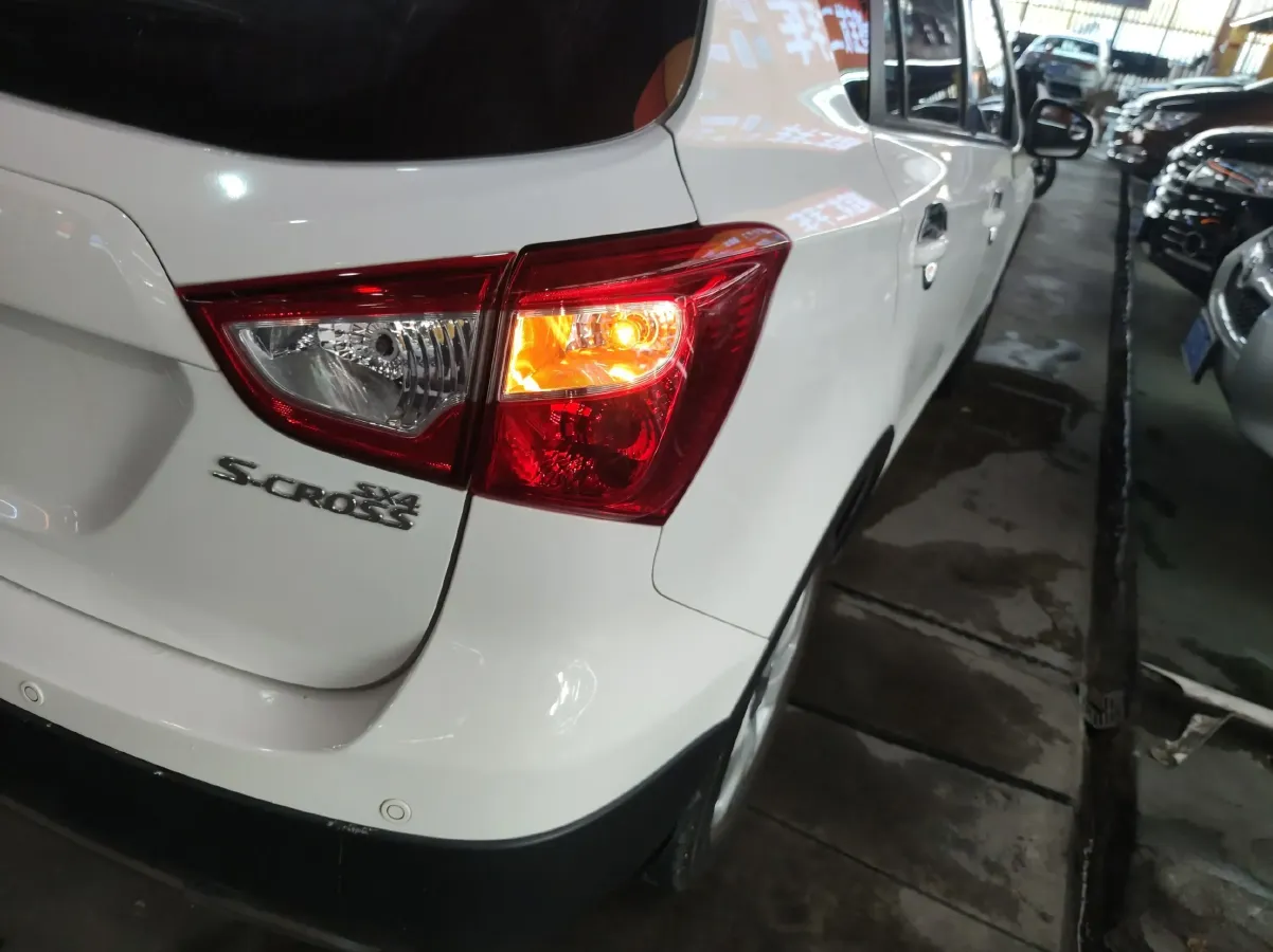 2014 Suzuki S-cross 1.6L 122HP L4 CVT,autocango,china used car exporter,china ev exporter,chinese used car exporter,chinese used ev exporter
