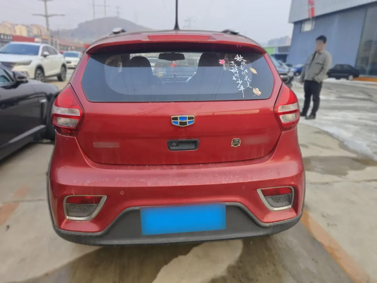 2017 Geely Vision X1 1.3L 88HP L4 5MT,autocango,china used car exporter,china ev exporter,chinese used car exporter,chinese used ev exporter