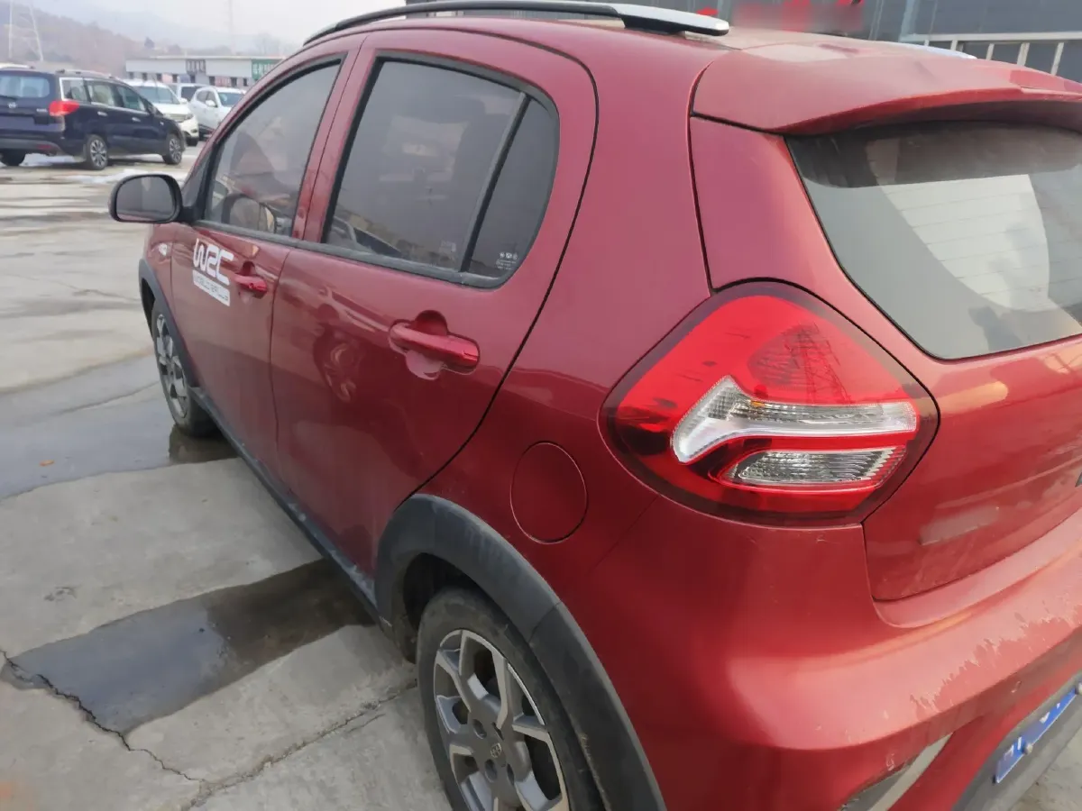 2017 Geely Vision X1 1.3L 88HP L4 5MT,autocango,china used car exporter,china ev exporter,chinese used car exporter,chinese used ev exporter