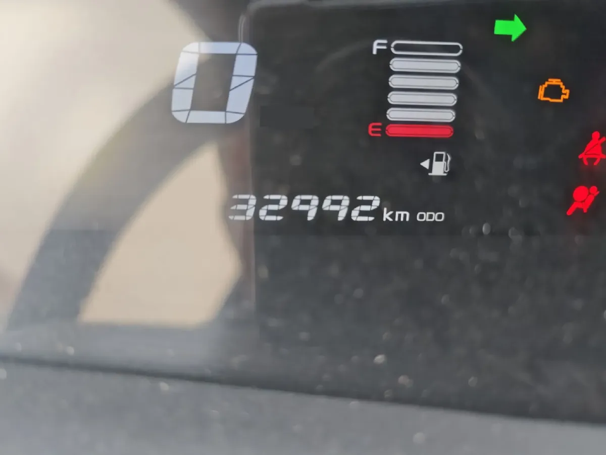 2017 Geely Vision X1 1.3L 88HP L4 5MT,autocango,china used car exporter,china ev exporter,chinese used car exporter,chinese used ev exporter