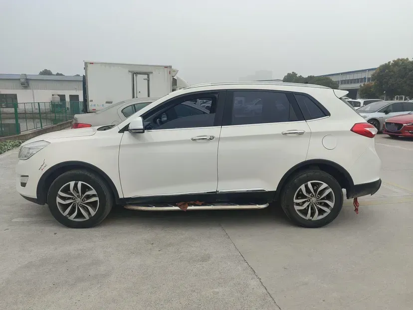 2015 BeiJing Auto Senova X65 2.0T 177HP L4 6AT,autocango,china used car exporter,china ev exporter,chinese used car exporter,chinese used ev exporter