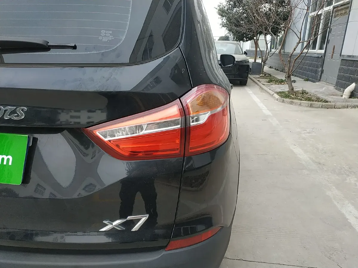 2020 SWM X7 2.0L 137HP L4 5MT,autocango,china used car exporter,china ev exporter,chinese used car exporter,chinese used ev exporter