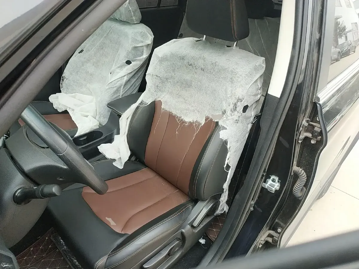 2020 SWM X7 2.0L 137HP L4 5MT,autocango,china used car exporter,china ev exporter,chinese used car exporter,chinese used ev exporter