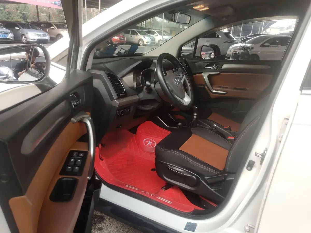 2014 JAC Refine S3 1.5L 113HP L4 6MT,autocango,china used car exporter,china ev exporter,chinese used car exporter,chinese used ev exporter