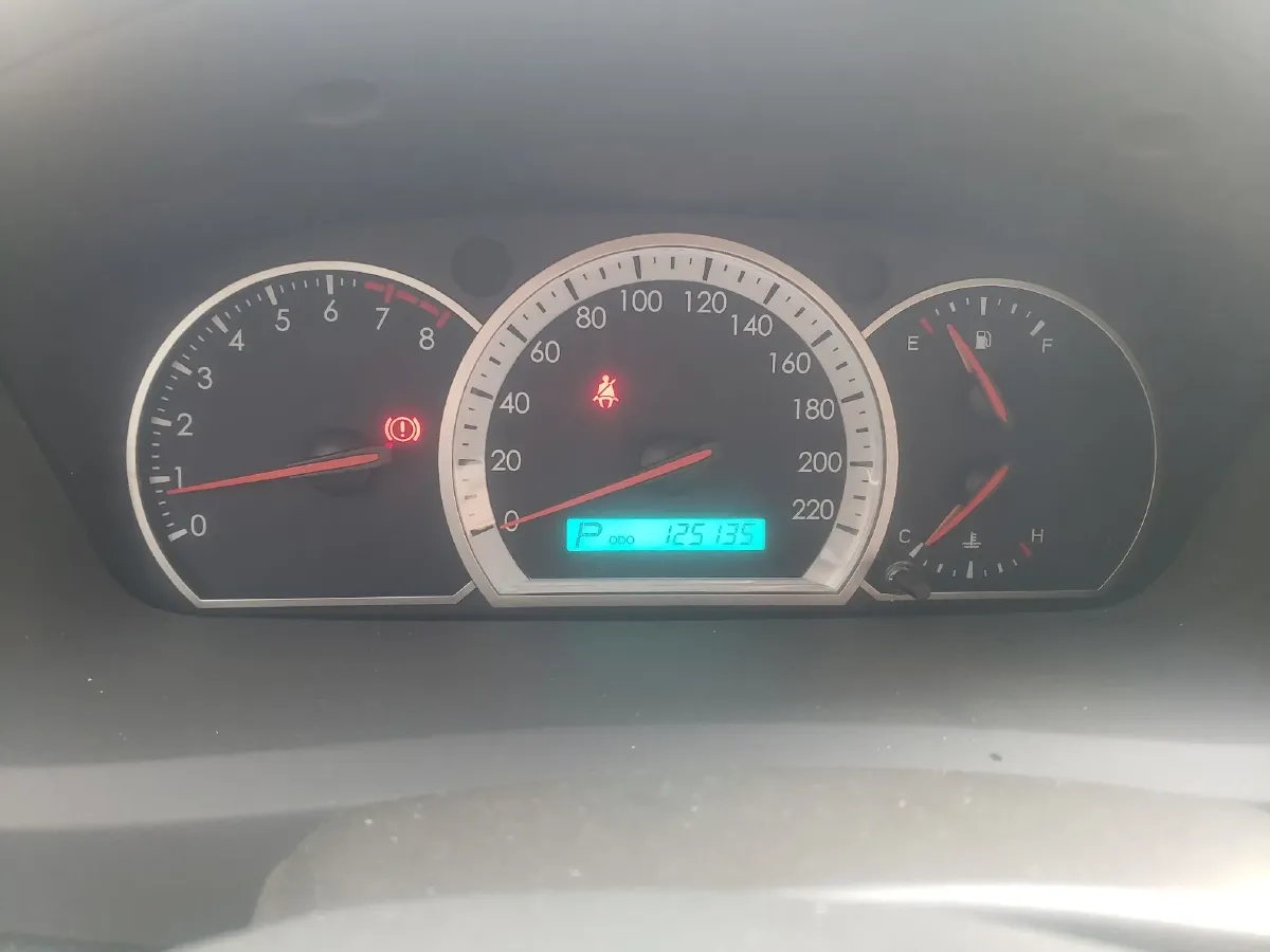 2013 Chevrolet Epica 1.8L 143HP L4 6AT,autocango,china used car exporter,china ev exporter,chinese used car exporter,chinese used ev exporter