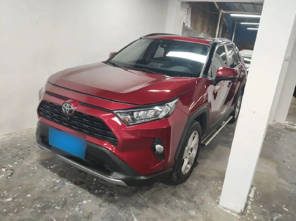 2020 Toyota RAV4 2.0L 171HP L4 CVT