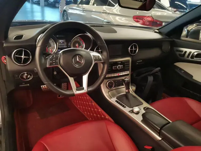 2011 Mercedes-Benz SLK Class 1.8T 184HP L4 7AT,autocango,china used car exporter,china ev exporter,chinese used car exporter,chinese used ev exporter