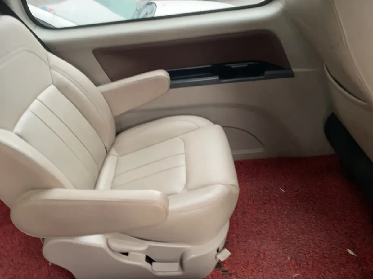 2018 DongFeng Forthing LingZhi 1.6L 122HP L4 5MT,autocango,china used car exporter,china ev exporter,chinese used car exporter,chinese used ev exporter