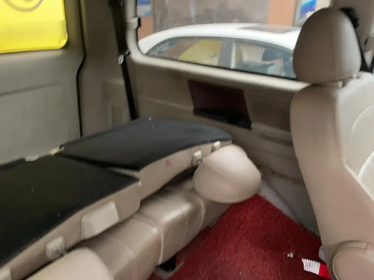 2018 DongFeng Forthing LingZhi 1.6L 122HP L4 5MT,autocango,china used car exporter,china ev exporter,chinese used car exporter,chinese used ev exporter