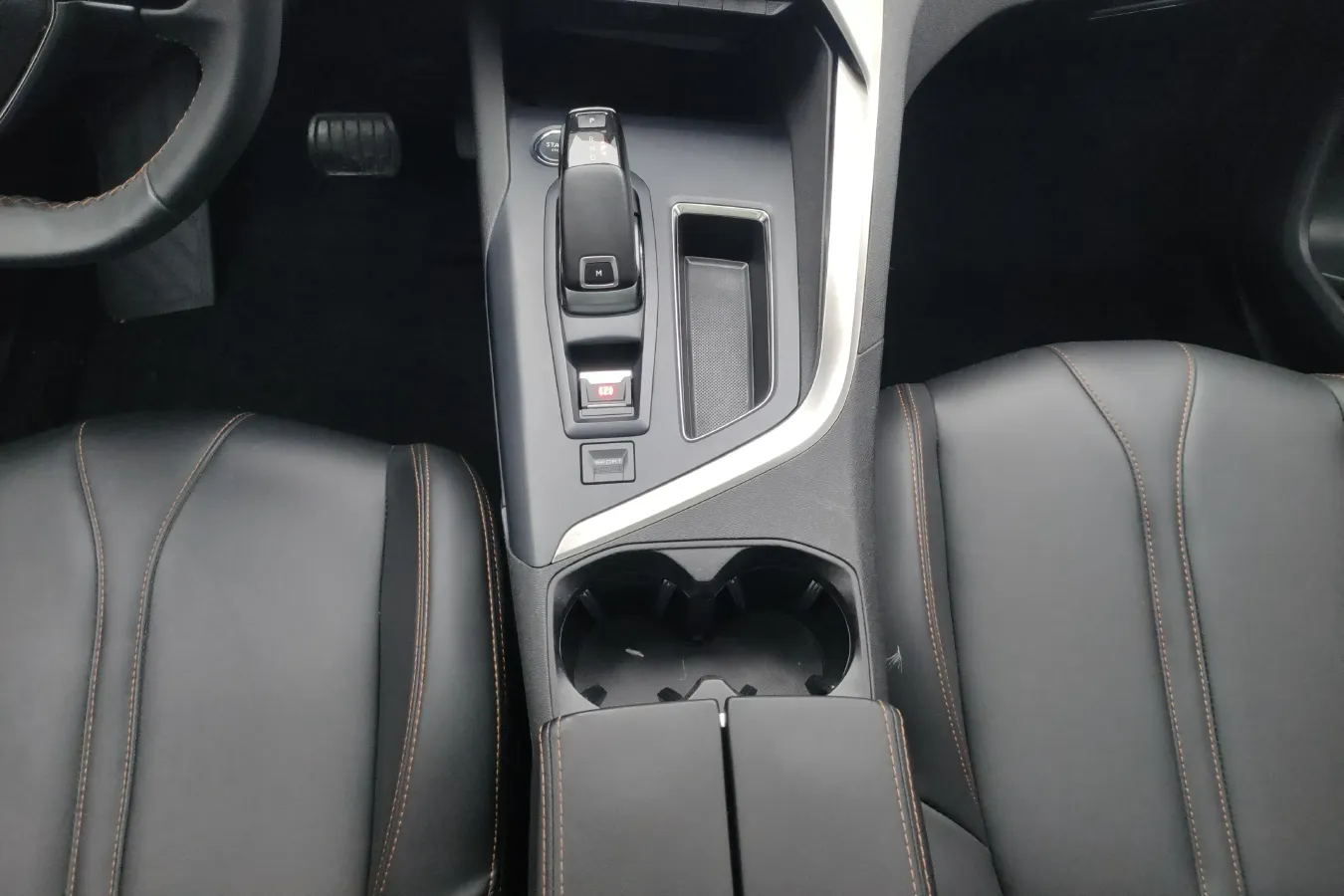 2019 Peugeot 4008 1.6T 170HP L4 6AT,autocango,china used car exporter,china ev exporter,chinese used car exporter,chinese used ev exporter