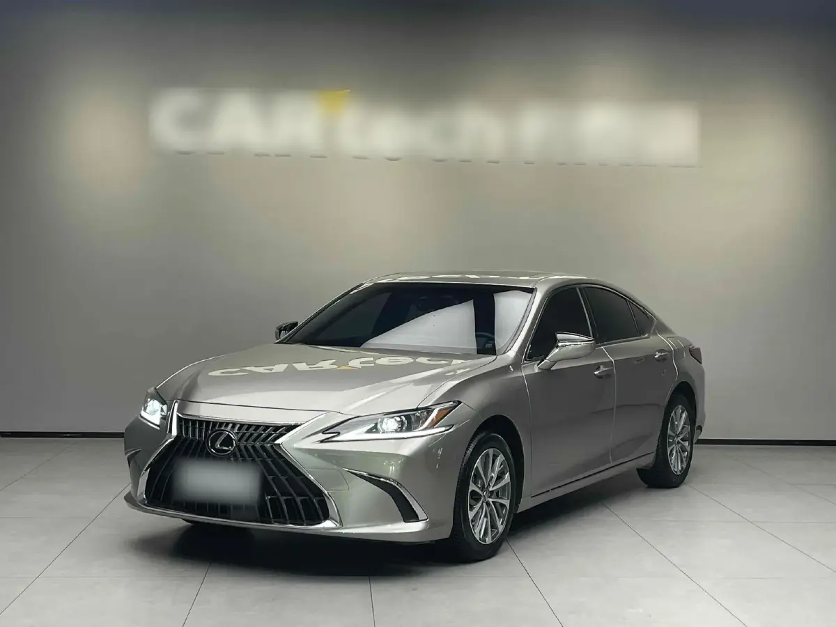 2023 Lexus ES 2.5L 204HP L4 8AT