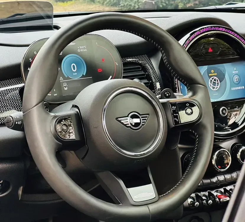 2022 MINI JCW 2.0T 231HP L4 8AT,autocango,china used car exporter,china ev exporter,chinese used car exporter,chinese used ev exporter