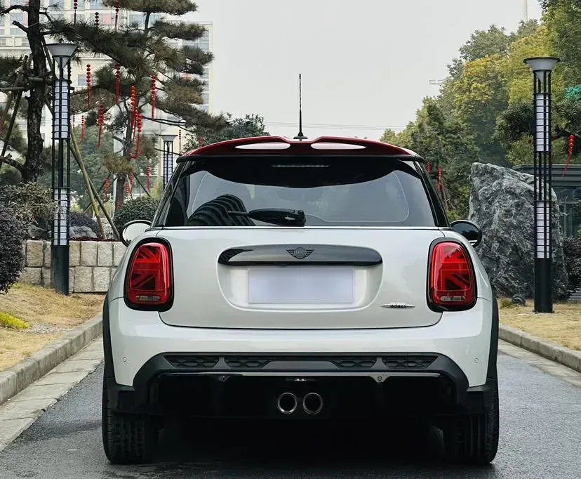 2022 MINI JCW 2.0T 231HP L4 8AT,autocango,china used car exporter,china ev exporter,chinese used car exporter,chinese used ev exporter