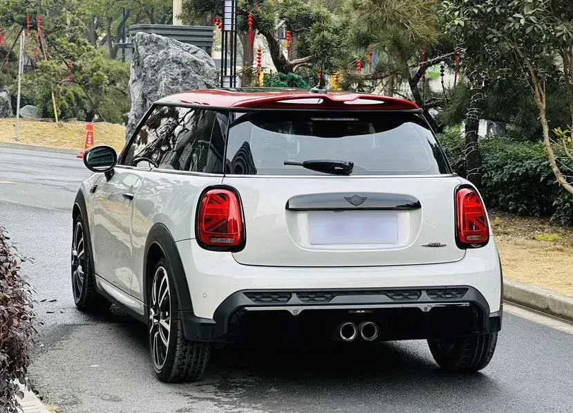 2022 MINI JCW 2.0T 231HP L4 8AT,autocango,china used car exporter,china ev exporter,chinese used car exporter,chinese used ev exporter