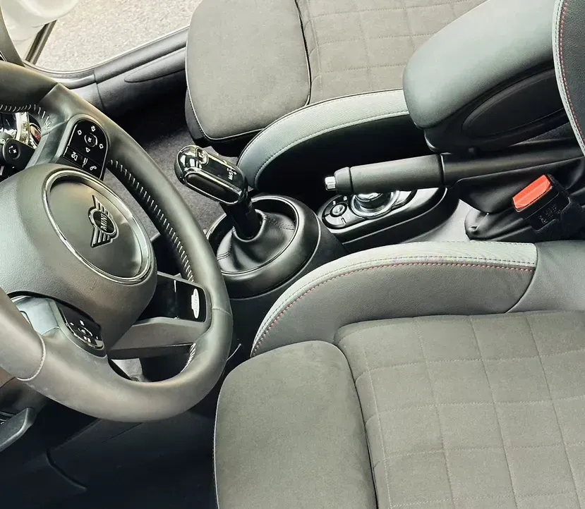 2022 MINI JCW 2.0T 231HP L4 8AT,autocango,china used car exporter,china ev exporter,chinese used car exporter,chinese used ev exporter