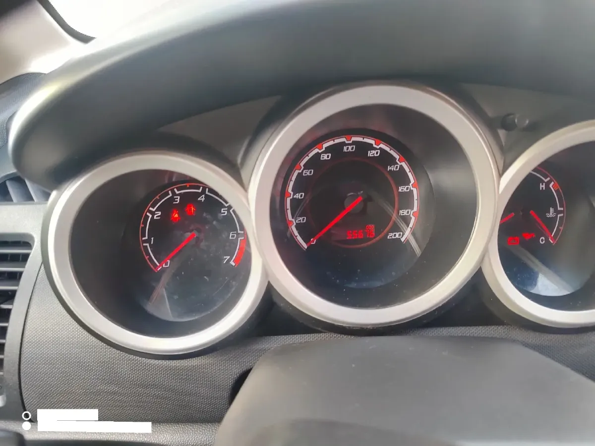 2014 ChangAn CX20 1.4L 101HP L4 5MT,autocango,china used car exporter,china ev exporter,chinese used car exporter,chinese used ev exporter