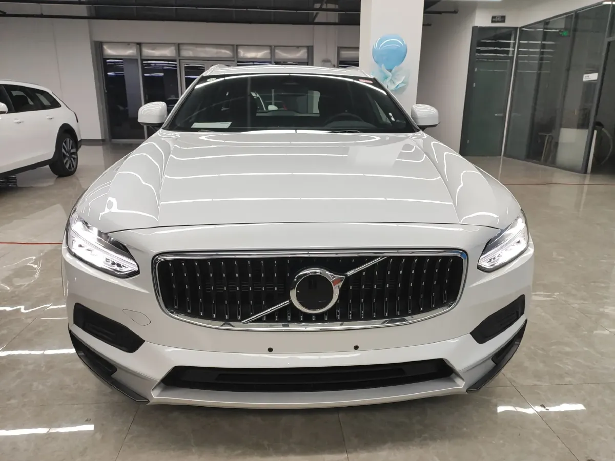 2024 Volvo V90 2.0T 250HP L4 8AT,autocango,china used car exporter,china ev exporter,chinese used car exporter,chinese used ev exporter
