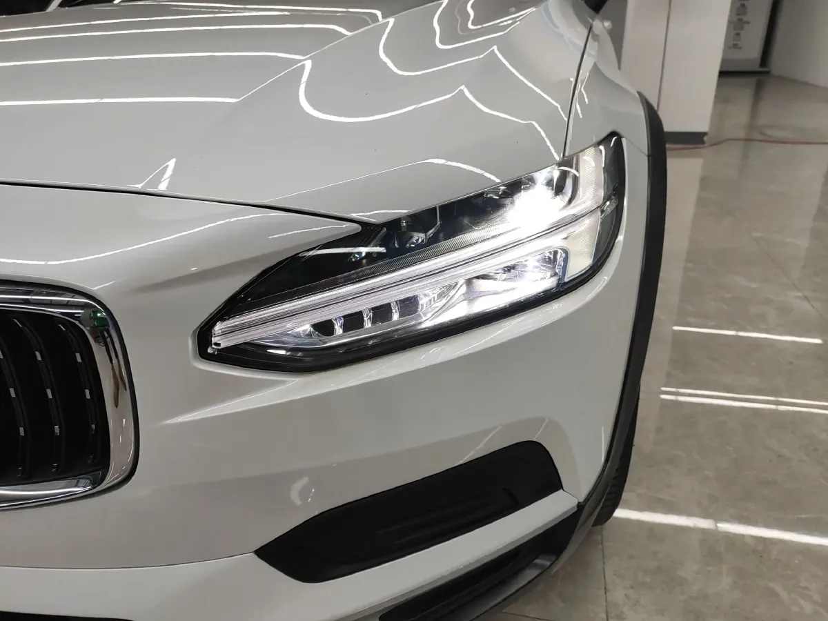 2024 Volvo V90 2.0T 250HP L4 8AT,autocango,china used car exporter,china ev exporter,chinese used car exporter,chinese used ev exporter