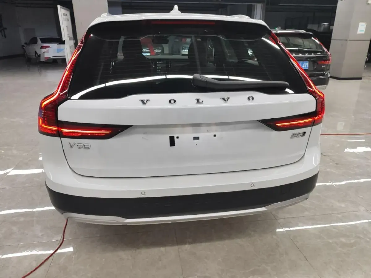 2024 Volvo V90 2.0T 250HP L4 8AT,autocango,china used car exporter,china ev exporter,chinese used car exporter,chinese used ev exporter