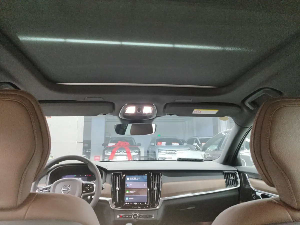 2024 Volvo V90 2.0T 250HP L4 8AT,autocango,china used car exporter,china ev exporter,chinese used car exporter,chinese used ev exporter