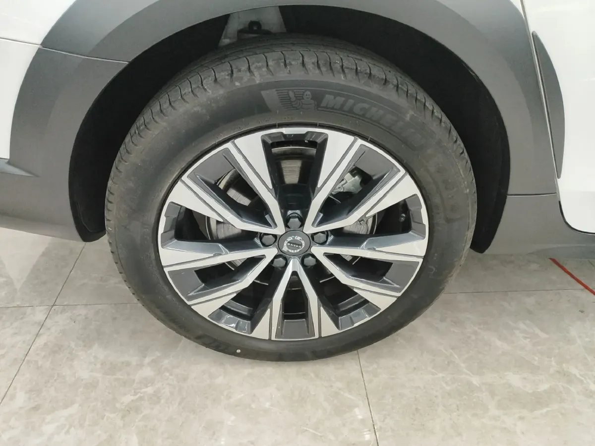 2024 Volvo V90 2.0T 250HP L4 8AT,autocango,china used car exporter,china ev exporter,chinese used car exporter,chinese used ev exporter