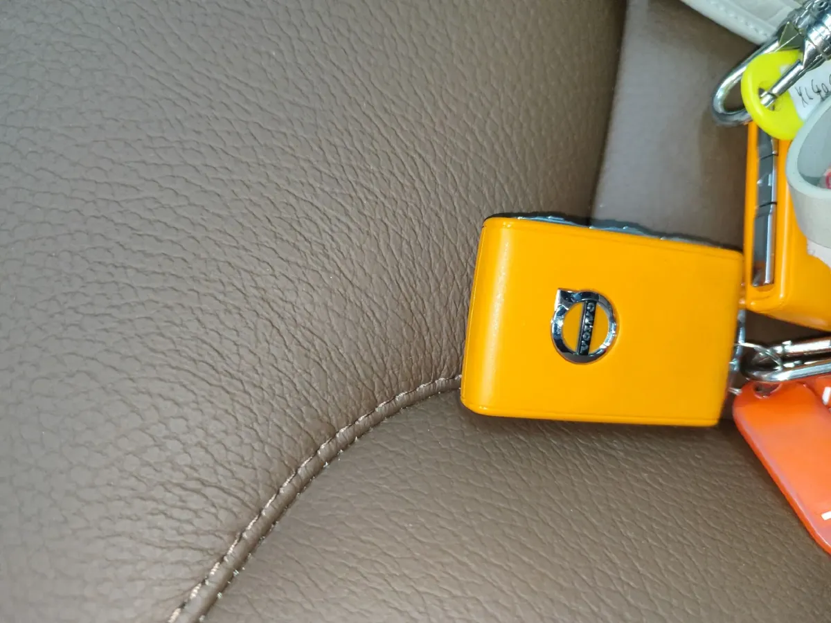 2024 Volvo V90 2.0T 250HP L4 8AT,autocango,china used car exporter,china ev exporter,chinese used car exporter,chinese used ev exporter