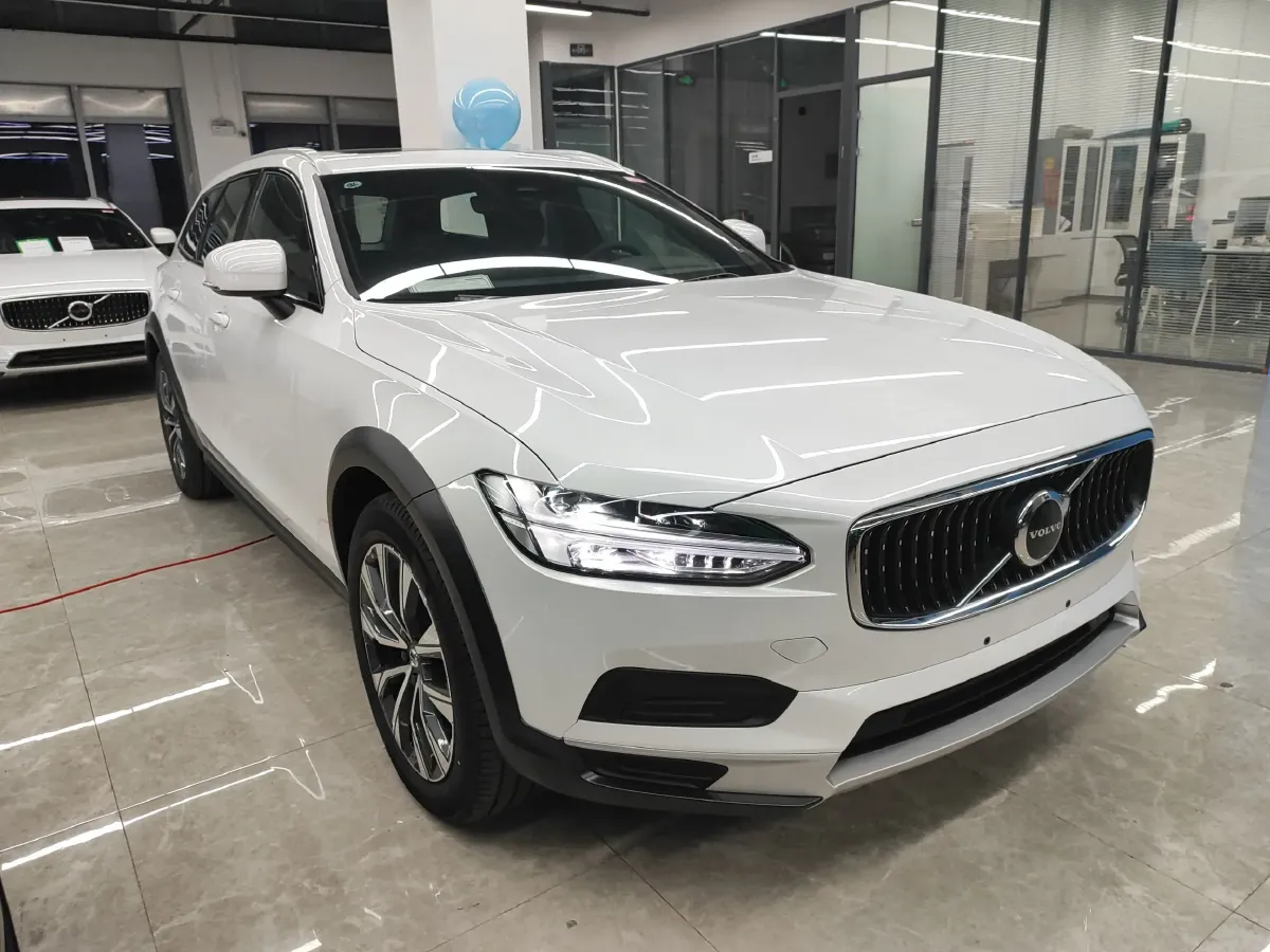 2024 Volvo V90 2.0T 250HP L4 8AT,autocango,china used car exporter,china ev exporter,chinese used car exporter,chinese used ev exporter