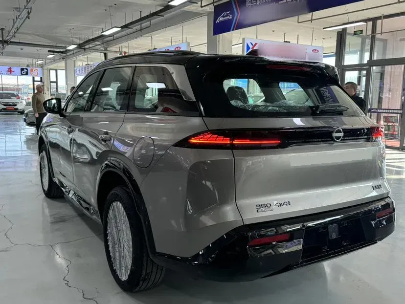 2024 Nissan Pathfinder 2.0T 252HP L4 9AT,autocango,china used car exporter,china ev exporter,chinese used car exporter,chinese used ev exporter