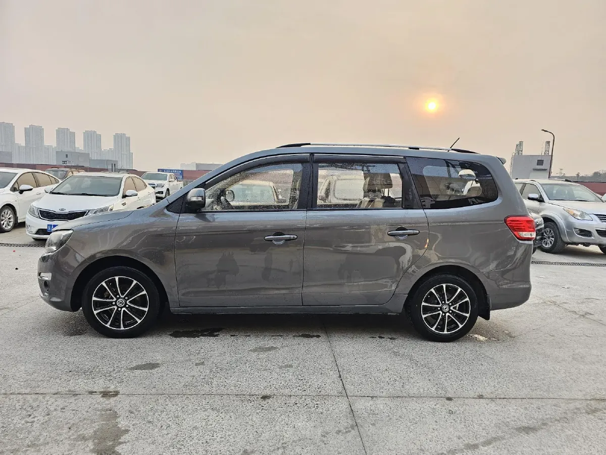 2016 DongFeng Forthing S500 1.5L 120HP L4 5MT,autocango,china used car exporter,china ev exporter,chinese used car exporter,chinese used ev exporter