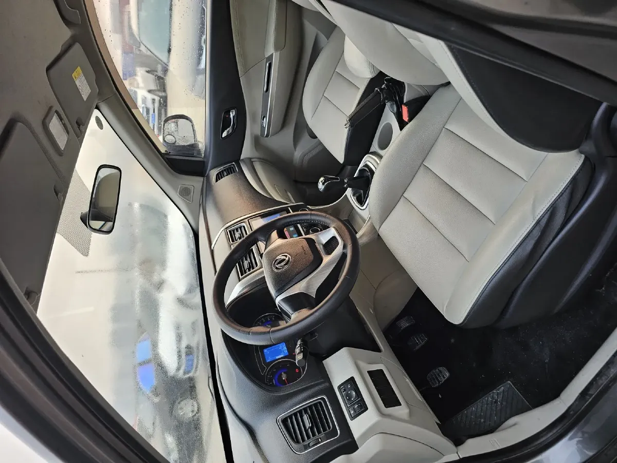 2016 DongFeng Forthing S500 1.5L 120HP L4 5MT,autocango,china used car exporter,china ev exporter,chinese used car exporter,chinese used ev exporter