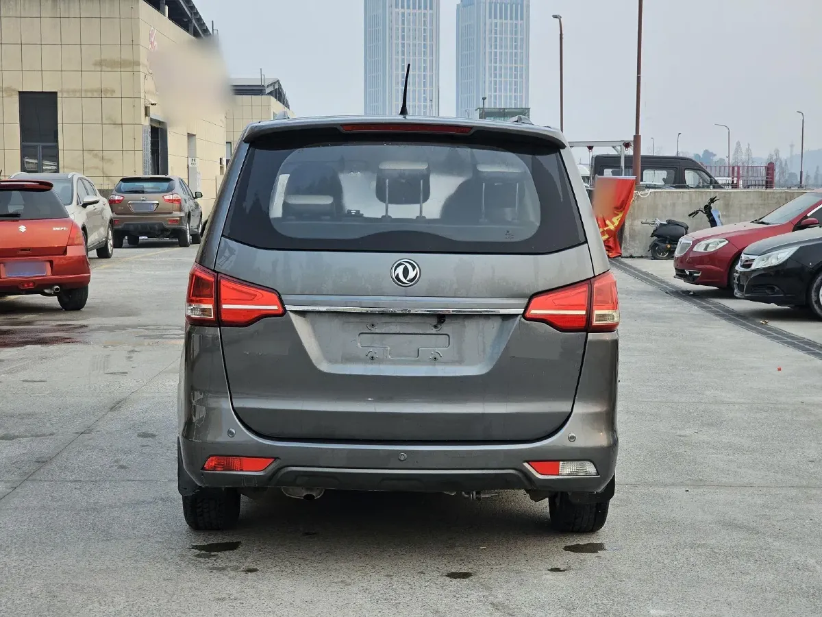 2016 DongFeng Forthing S500 1.5L 120HP L4 5MT,autocango,china used car exporter,china ev exporter,chinese used car exporter,chinese used ev exporter