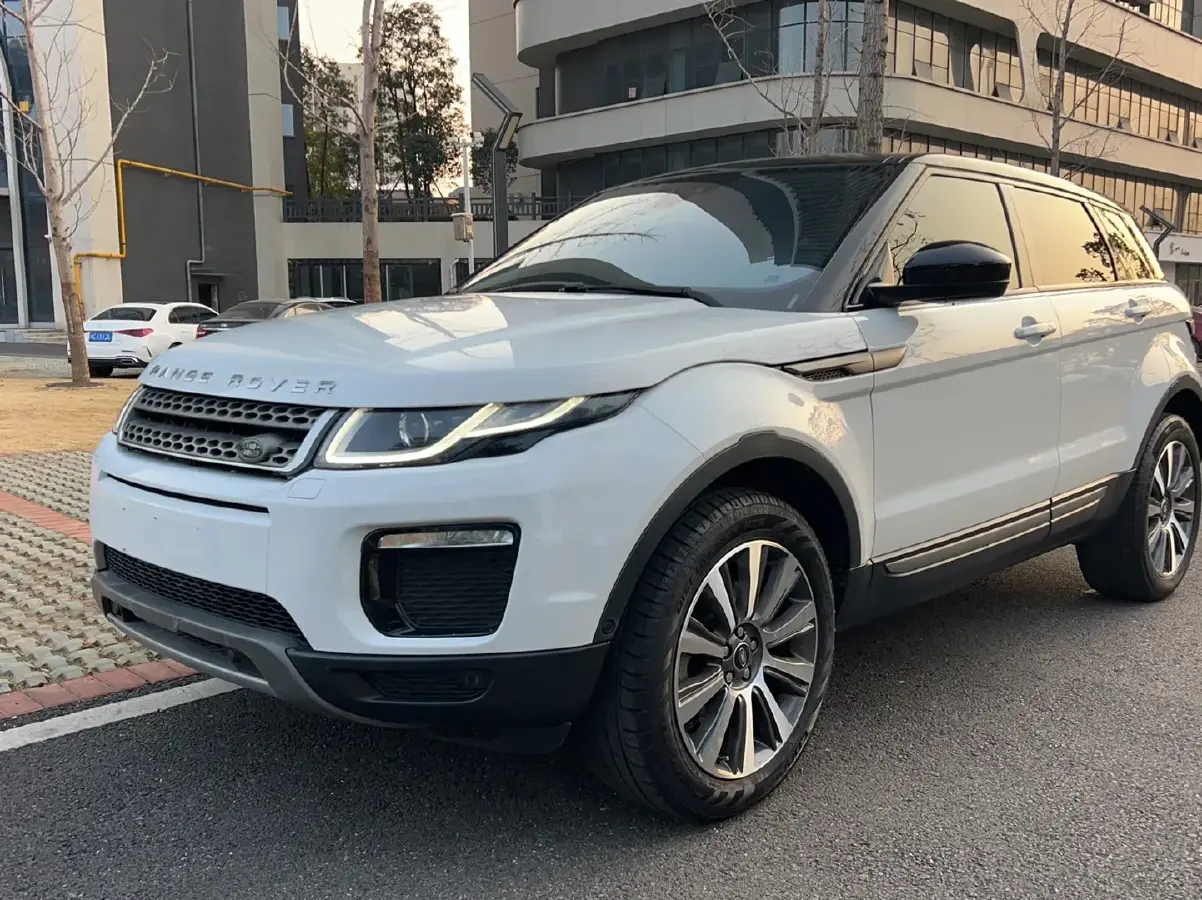 2018 Land Rover Range Rover Evoque 2.0T 241HP L4 9AT