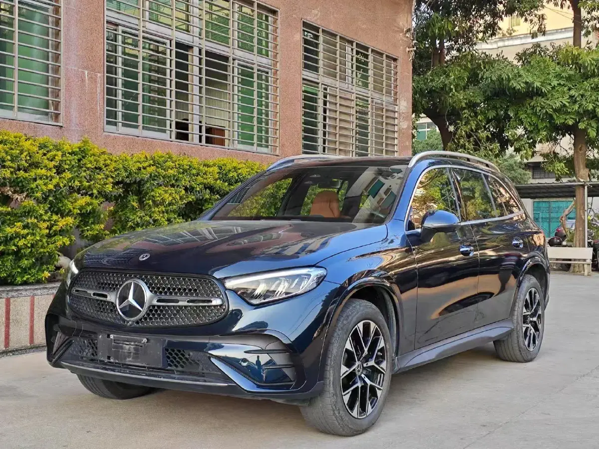 2023 Mercedes-Benz GLC Class 2.0T 204HP L4 9AT
