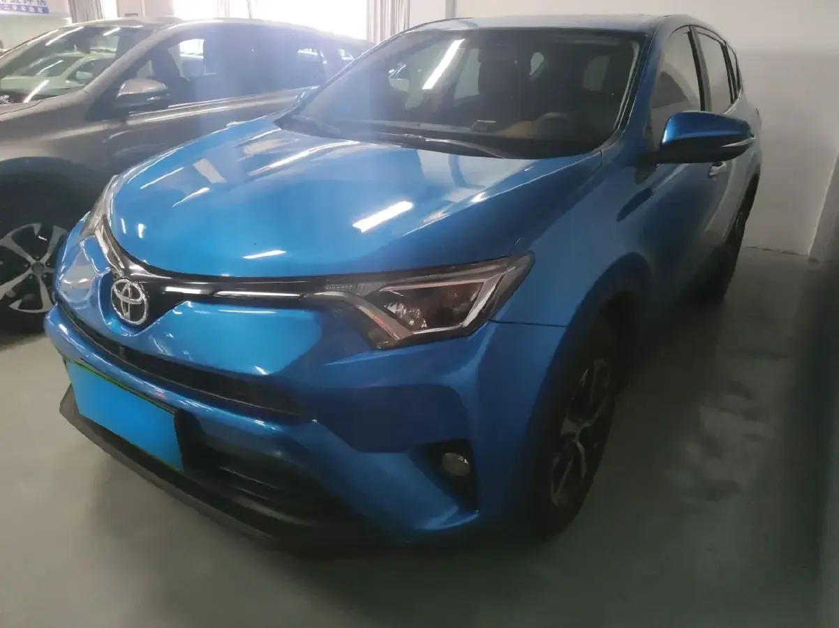 2016 Toyota RAV4 2.0L 151HP L4 CVT