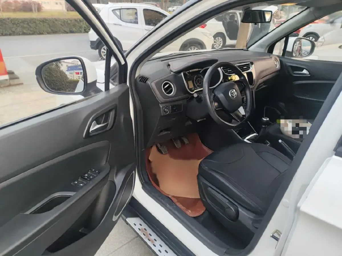 2016 Brilliance Auto V3 1.5L 112HP L4 5MT,autocango,china used car exporter,china ev exporter,chinese used car exporter,chinese used ev exporter