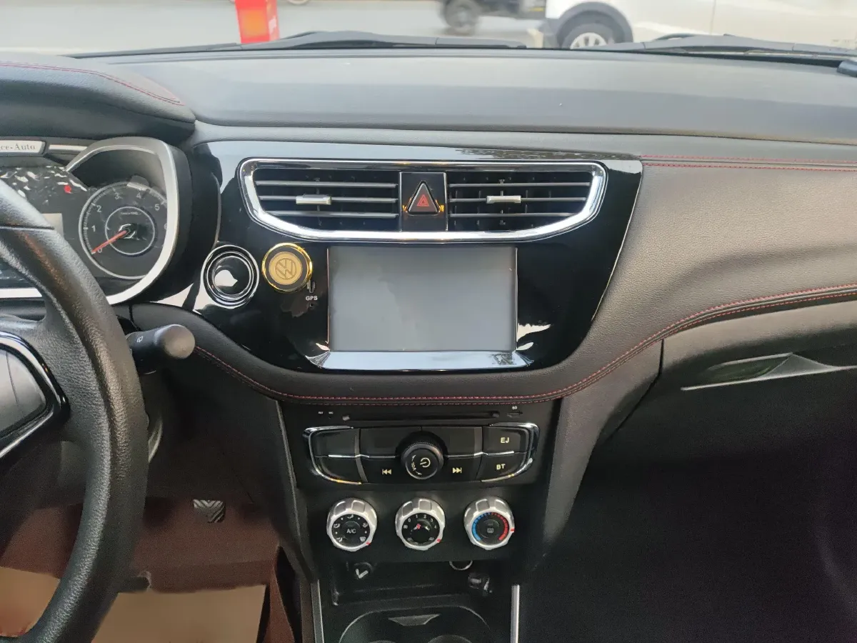 2016 Brilliance Auto V3 1.5L 112HP L4 5MT,autocango,china used car exporter,china ev exporter,chinese used car exporter,chinese used ev exporter