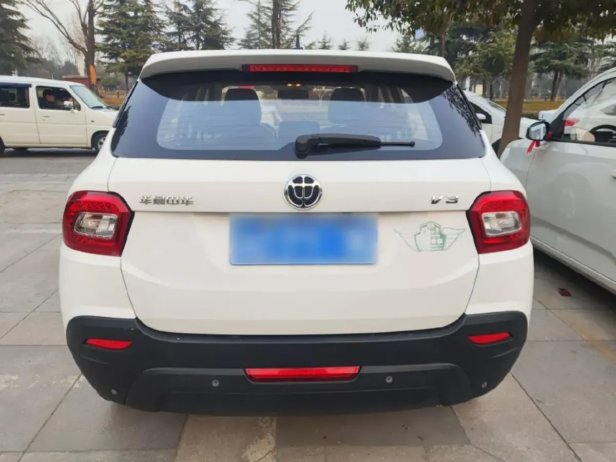 2016 Brilliance Auto V3 1.5L 112HP L4 5MT,autocango,china used car exporter,china ev exporter,chinese used car exporter,chinese used ev exporter