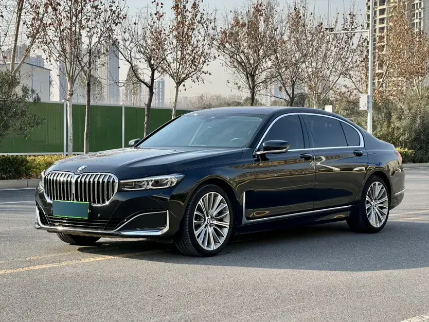 2019 BMW 7 Series 3.0T 340HP L6 8AT