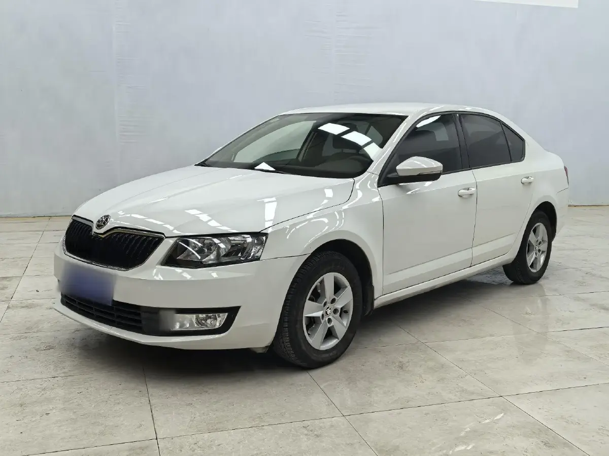 2015 Skoda Octavia 1.6L 110HP L4 6AT