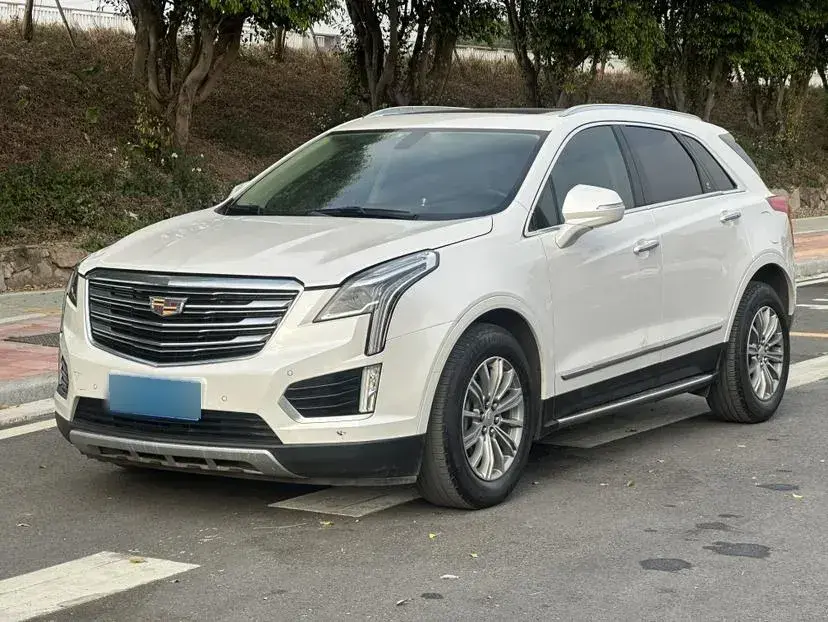 2016 Venucia T70 2.0L 144HP L4 CVT