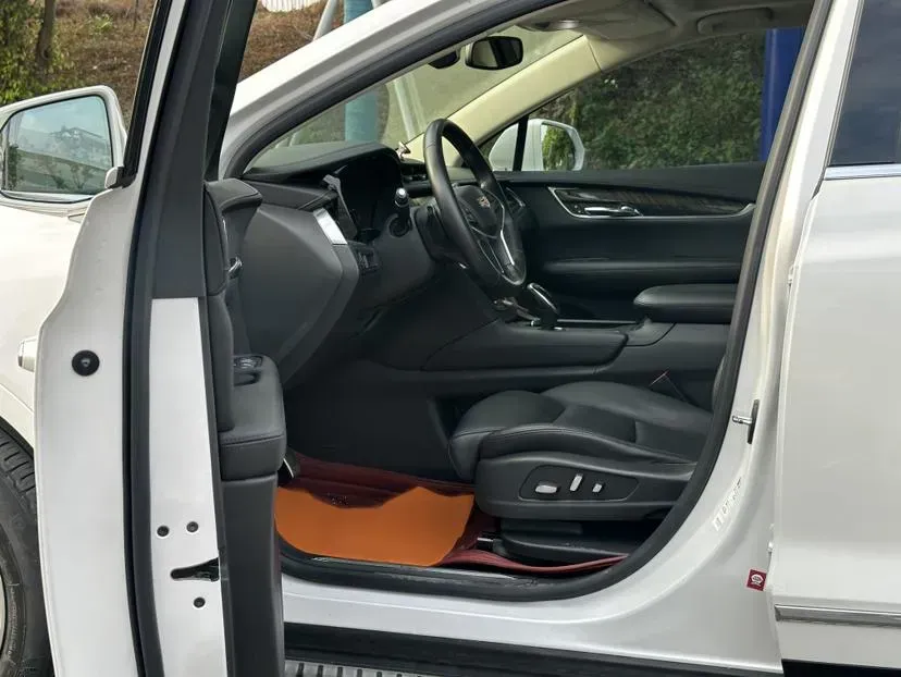 2016 Venucia T70 2.0L 144HP L4 CVT,autocango,china used car exporter,china ev exporter,chinese used car exporter,chinese used ev exporter