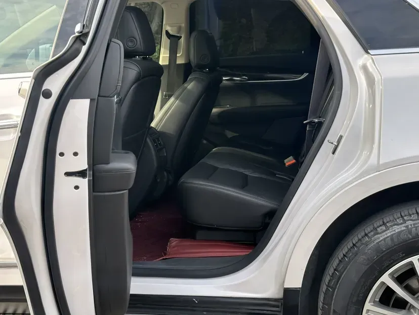 2016 Venucia T70 2.0L 144HP L4 CVT,autocango,china used car exporter,china ev exporter,chinese used car exporter,chinese used ev exporter