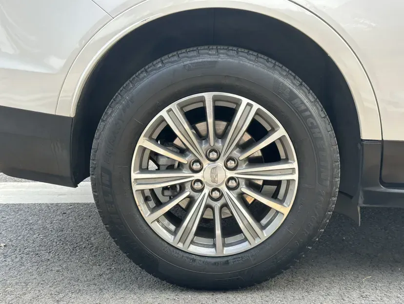 2016 Venucia T70 2.0L 144HP L4 CVT,autocango,china used car exporter,china ev exporter,chinese used car exporter,chinese used ev exporter