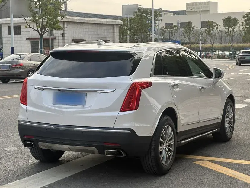 2016 Venucia T70 2.0L 144HP L4 CVT,autocango,china used car exporter,china ev exporter,chinese used car exporter,chinese used ev exporter