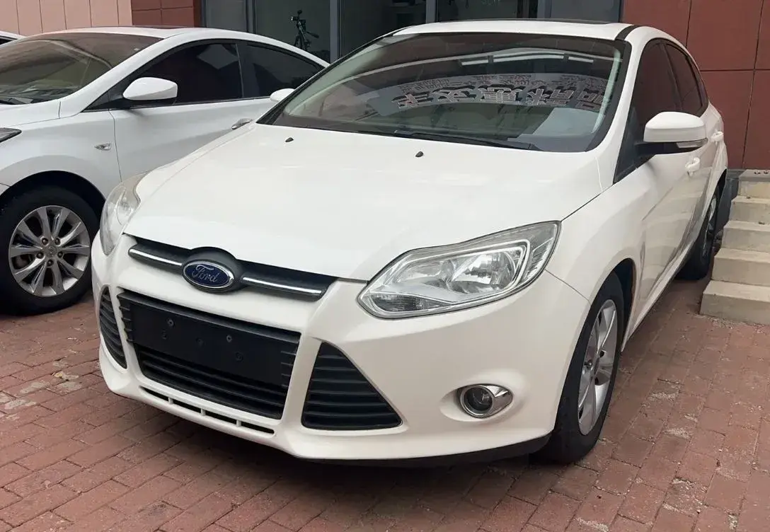 2012 Ford Focus 1.6L 125HP L4 6DCT