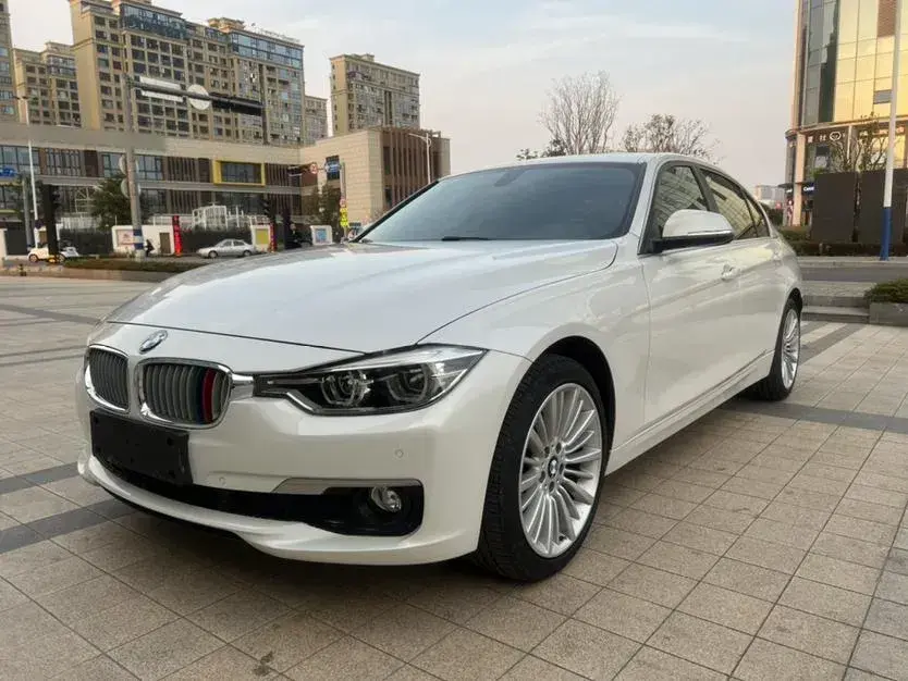 2018 BMW 3 Series 2.0T 184HP L4 8AT
