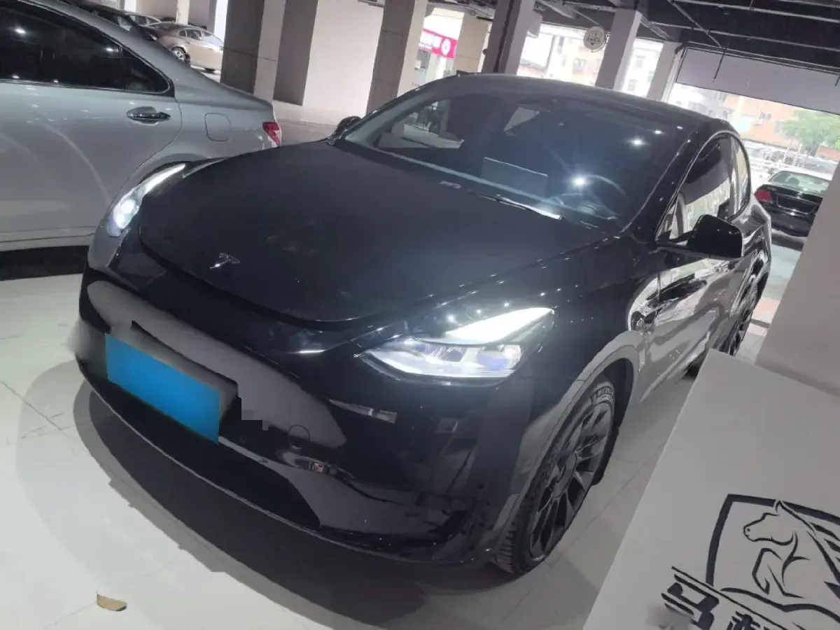 2022 Tesla Model Y BEV 60KWH